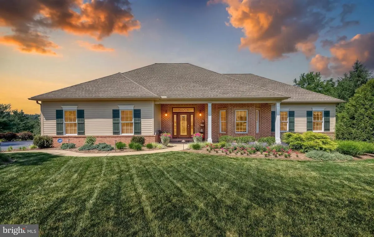 105 Bellows Ct, Lewisberry, PA 17339 - #1