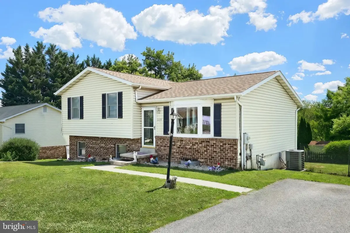 3116 Grandview Rd, Hanover, PA 17331 - #1