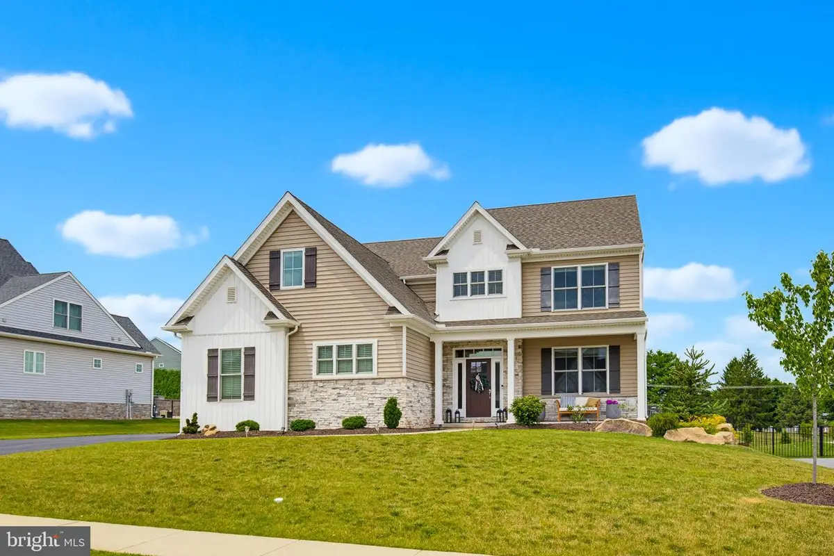 719 Oxford Dr, York, PA 17406 - #1
