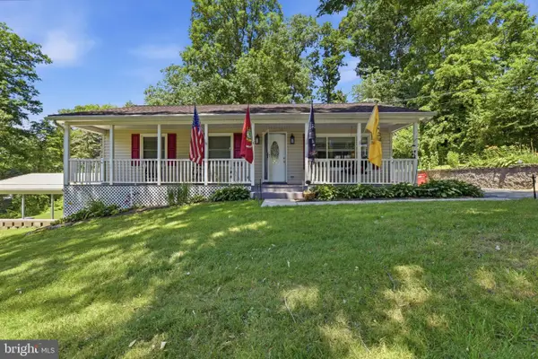 300 Oakbrook Dr, FELTON, PA 17322