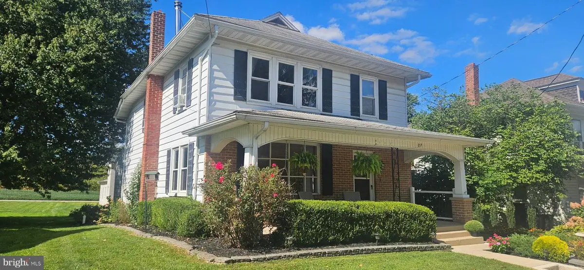 27 Hanover St, Spring Grove, PA 17362 - #1
