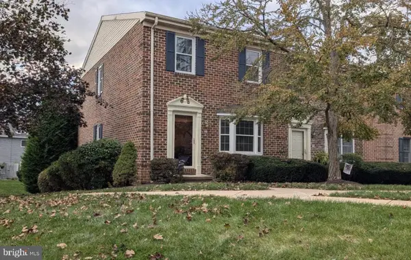 401 Chambers Rdg #401, YORK, PA 17402