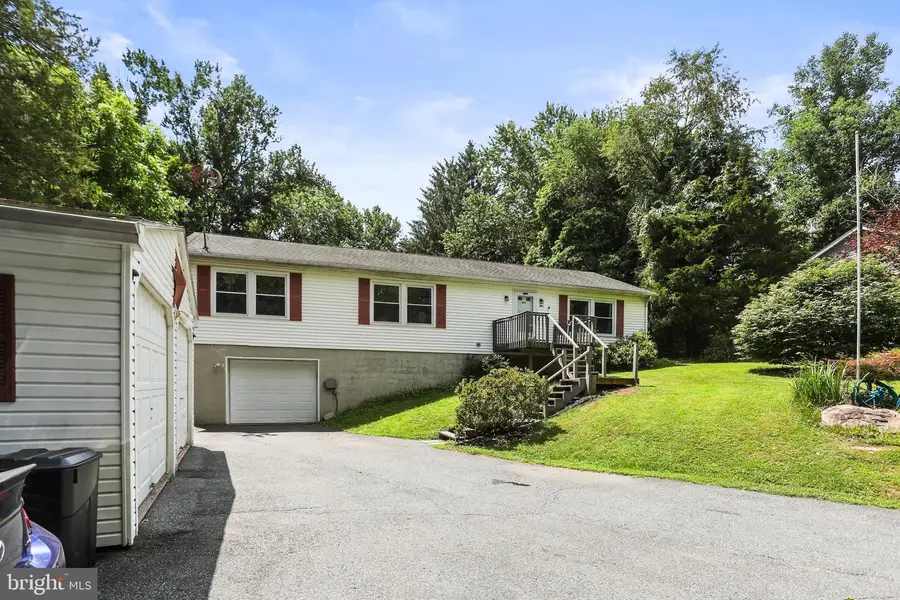 964 Aubel Rd, Delta, PA 17314 - #3