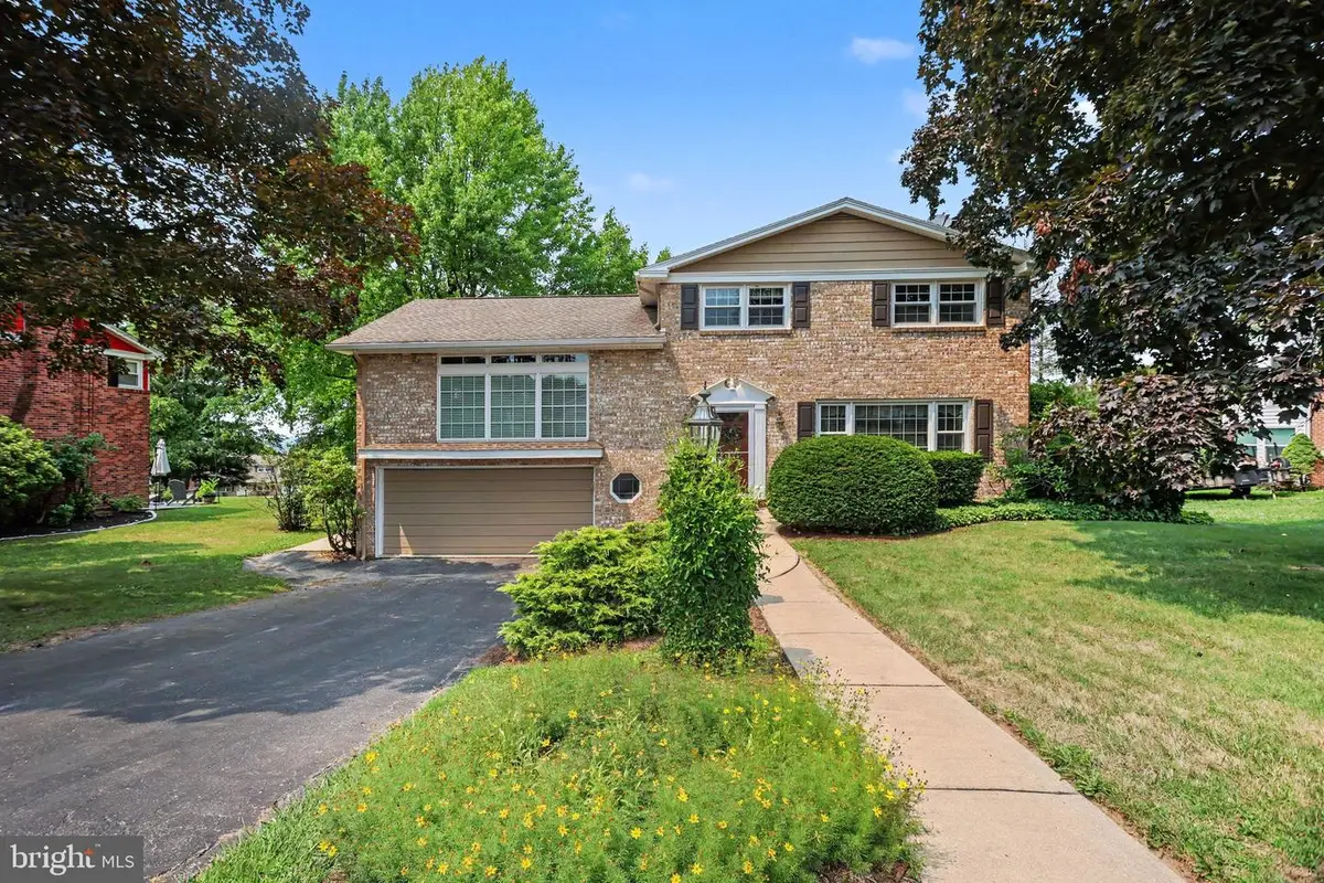 2665 Milford Ln, York, PA 17402 - #1