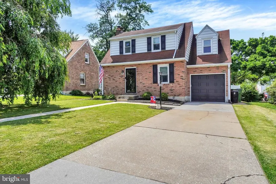 114 Greystone Rd, York, PA 17402 - #3