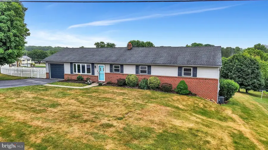 92 Kendale Rd, Red Lion, PA 17356 - #3