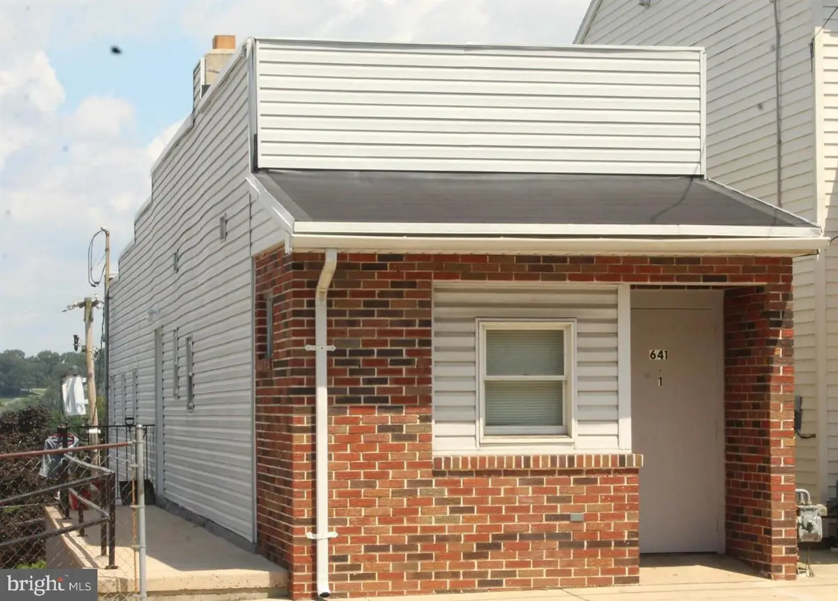 641 W Broadway, Red Lion, PA 17356 - #1