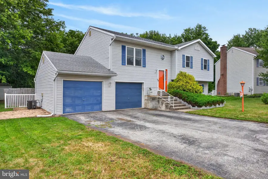 146 Winston Dr, York, PA 17408 - #3