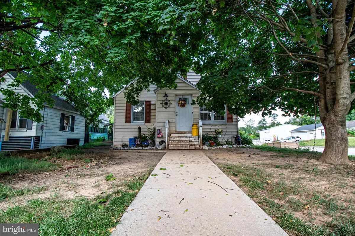 816 Mcallister St, Hanover, PA 17331 - #1