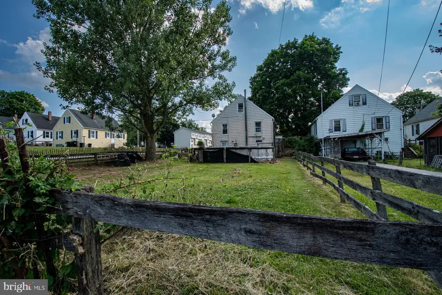 816 Mcallister St, Hanover, PA 17331 - #3
