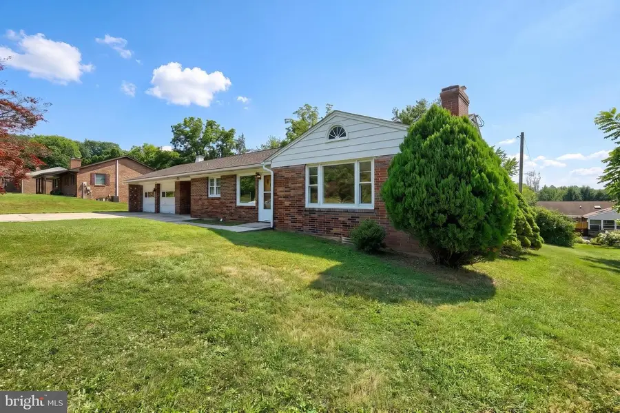 229 Blooming Grove Rd, Hanover, PA 17331 - #2