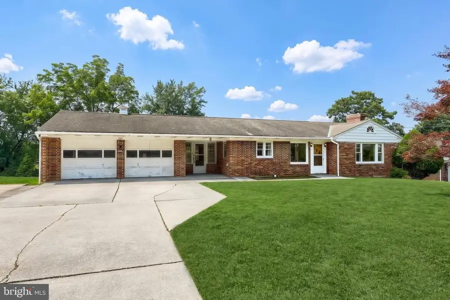 229 Blooming Grove Rd, Hanover, PA 17331 - #3