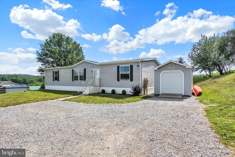 2120 Stauffer Rd, Seven Valleys, PA 17360 - #3