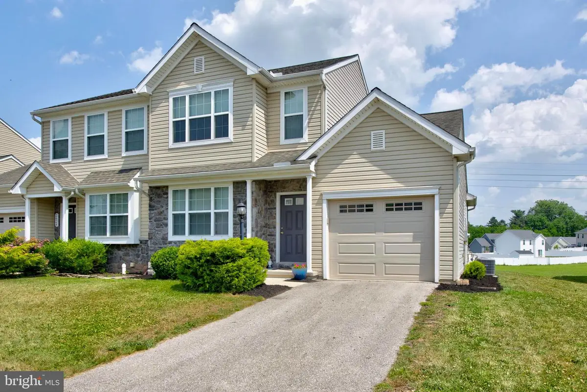2626 Brownstone Dr, Dover, PA 17315 - #1