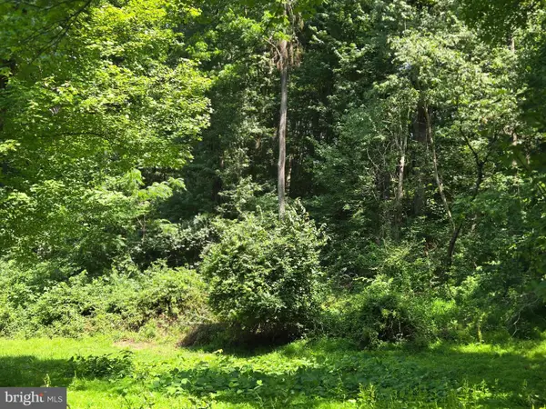 1685 Burkholder Rd, RED LION, PA 17356