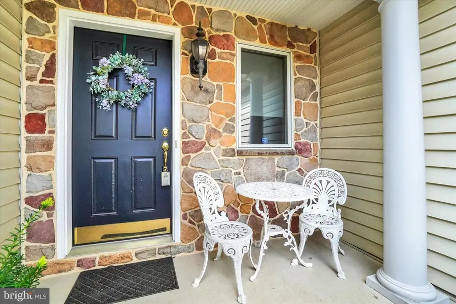 141 Fountain Dr, York, PA 17402 - #2