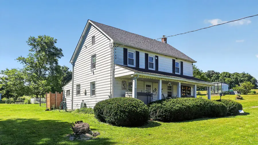 8042 Bobs Rd, Felton, PA 17322 - #2