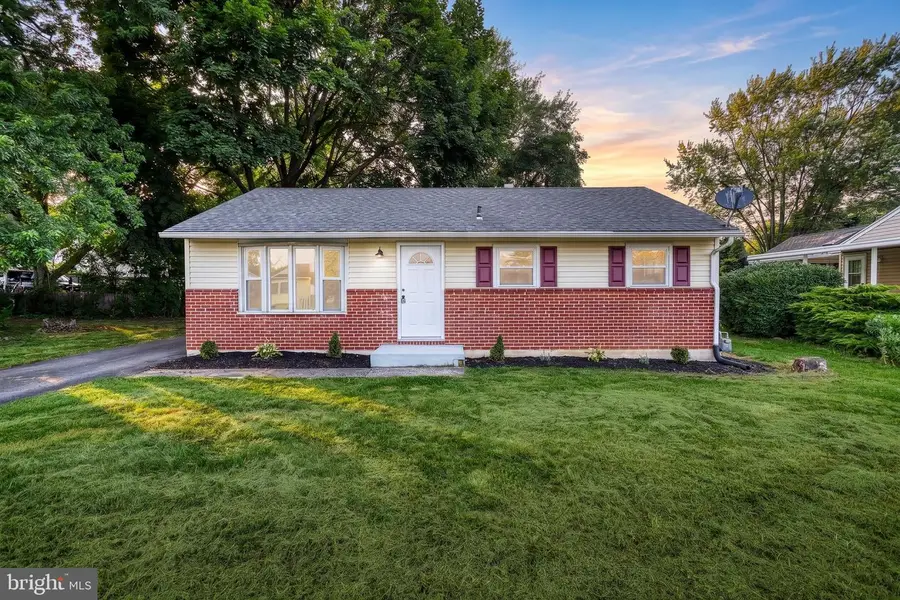 3807 N Sylvan Dr, York, PA 17402 - #2