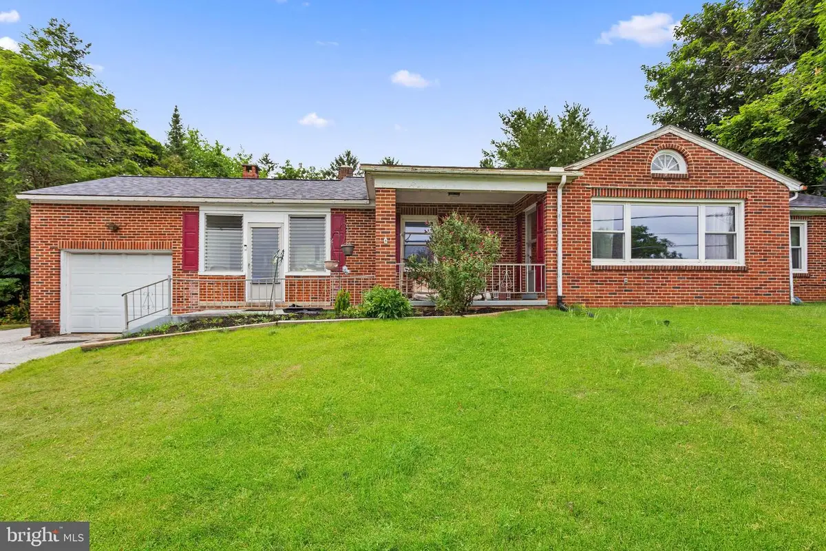 480 Hanover Rd, York, PA 17408 - #1