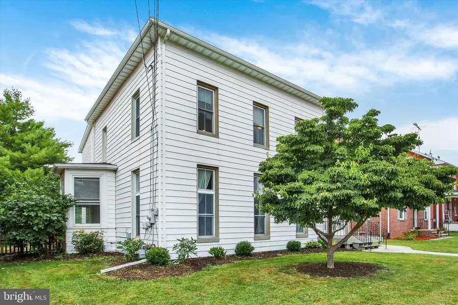 232 N Franklin St, Hanover, PA 17331 - #2