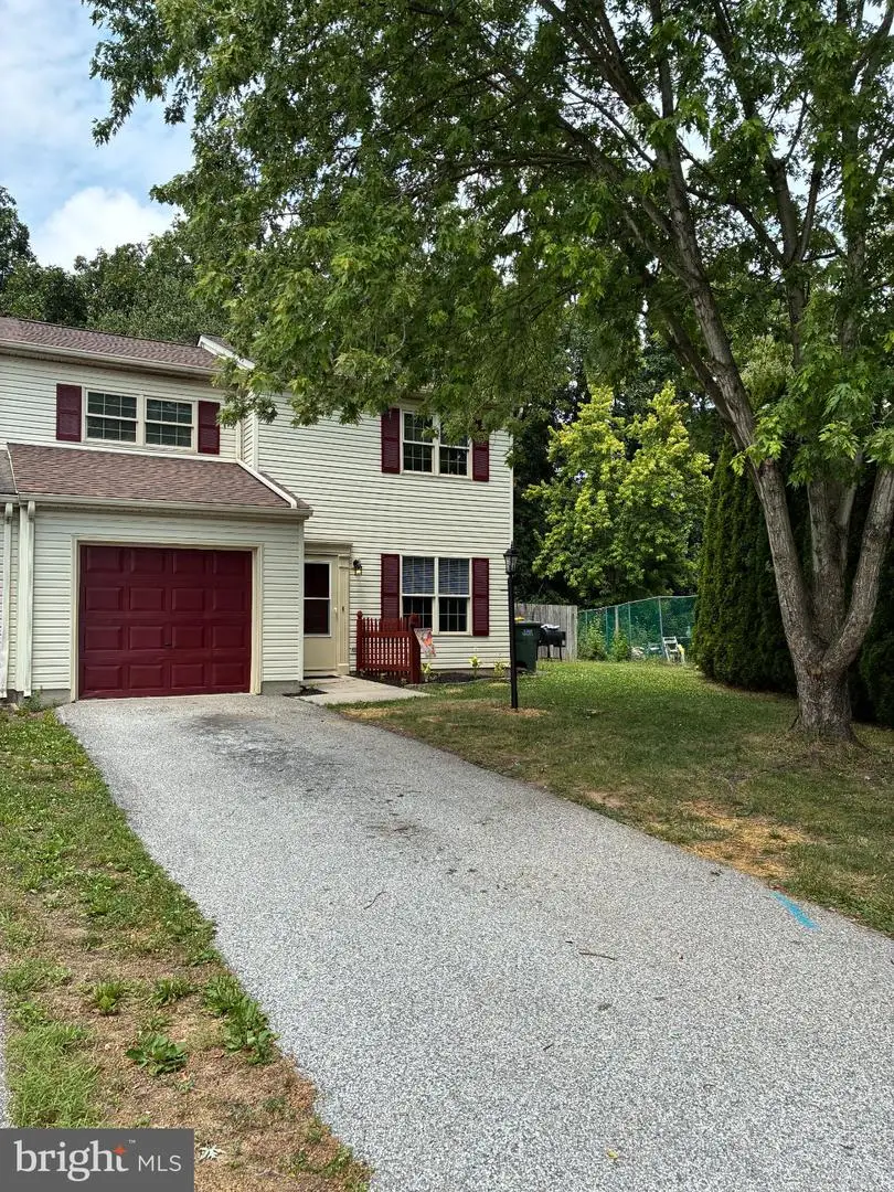 3121 Sundial Rd, Dover, PA 17315 - #1
