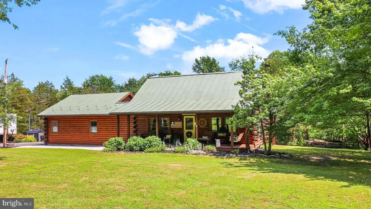 71 Hull Dr, East Berlin, PA 17316 - #1
