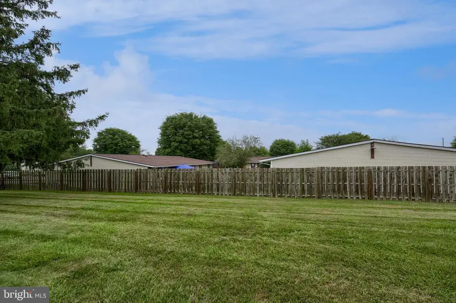1731 Baron Dr, York, PA 17408 - #3