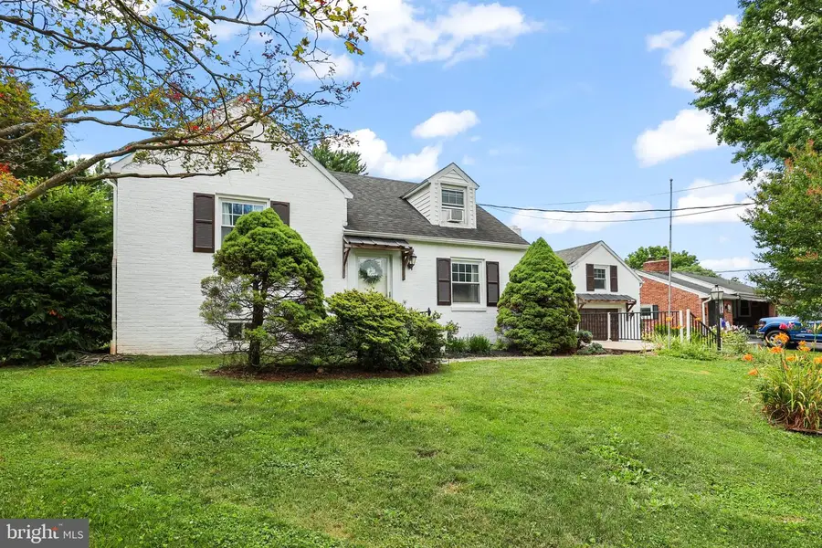 2060 Spring St, York, PA 17408 - #2
