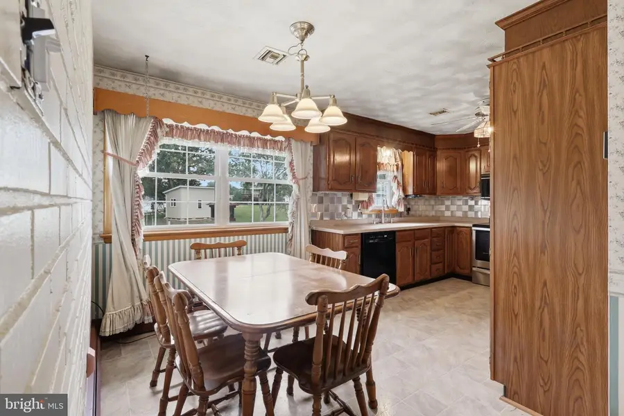 5893 Ambau Rd, Spring Grove, PA 17362 - #3