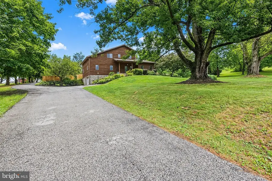 219 Old Cabin Hollow Rd, Dillsburg, PA 17019 - #2