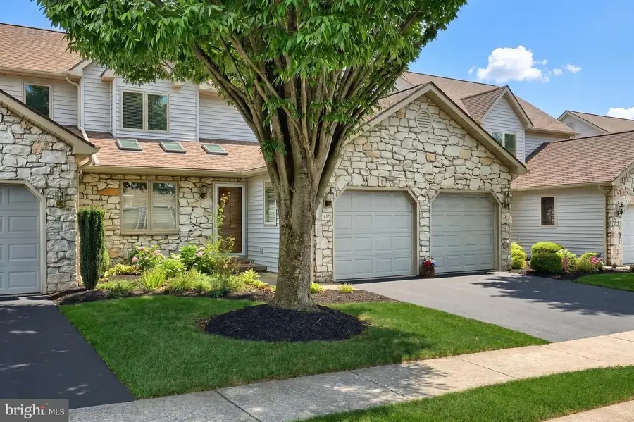 2632 Fairway Dr #2632, York, PA 17402 - #2