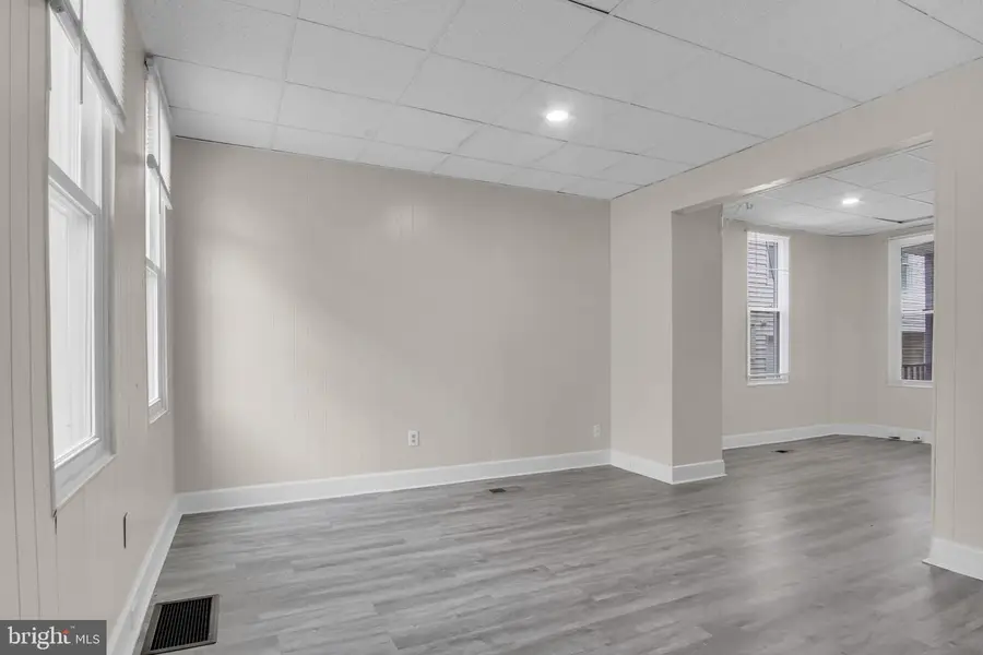 415 Saint Paul St, York, PA 17401 - #2