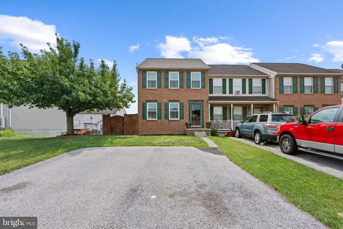 1240 Wanda Dr, Hanover, PA 17331 - #1