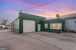 1880 W Market St, York, PA 17404 - #2
