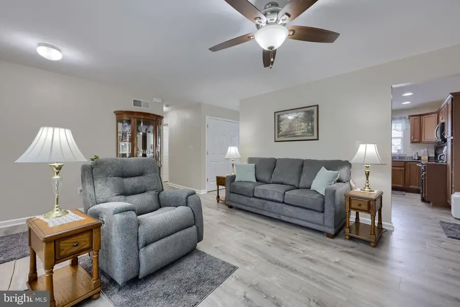 226 N Alpine Dr, York, PA 17408 - #3