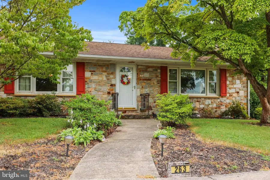 263 Mckinley Ave, Hanover, PA 17331 - #2