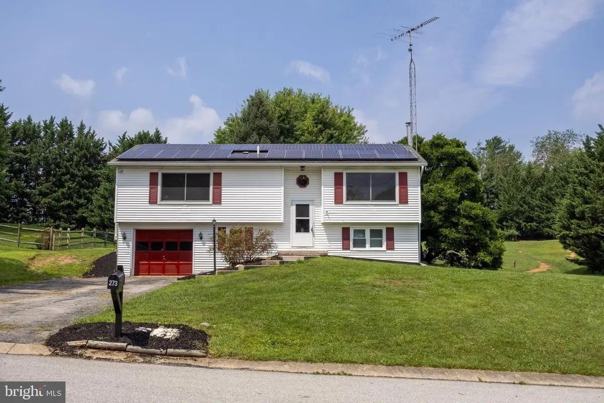 273 Smeach Dr, Hanover, PA 17331 - #1