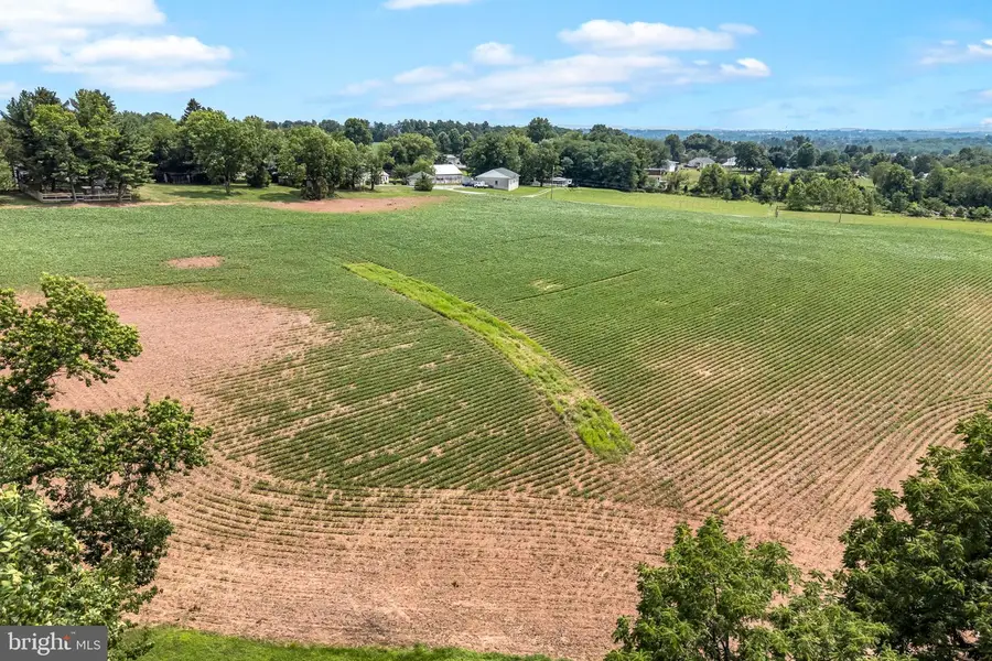 990 Butter Rd, Dover, PA 17315 - #2