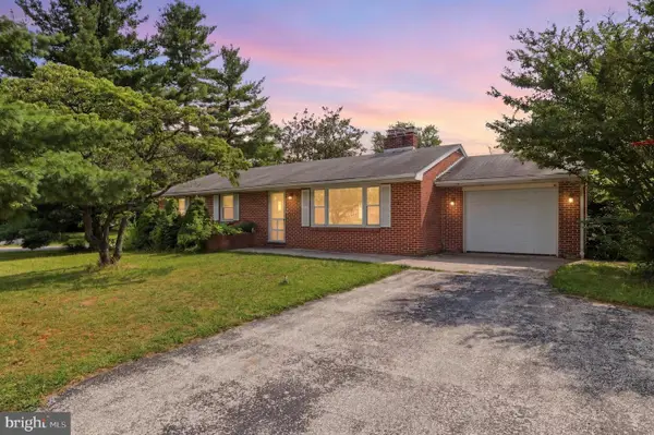 2400 Derry Rd, YORK, PA 17408
