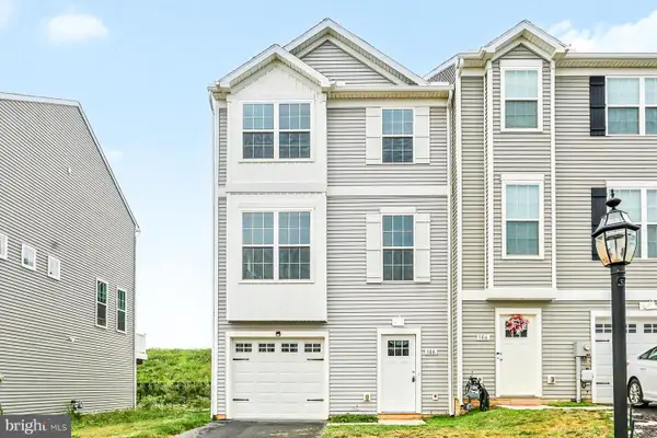 308 Avon Dr, RED LION, PA 17356