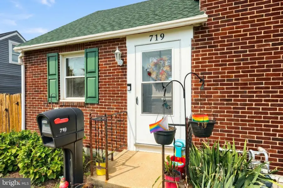 719 Village Rd, York, PA 17404 - #2