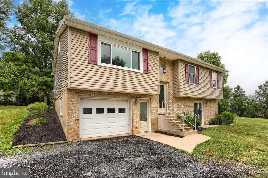 30 Wester Lau Dr, Dillsburg, PA 17019 - #3
