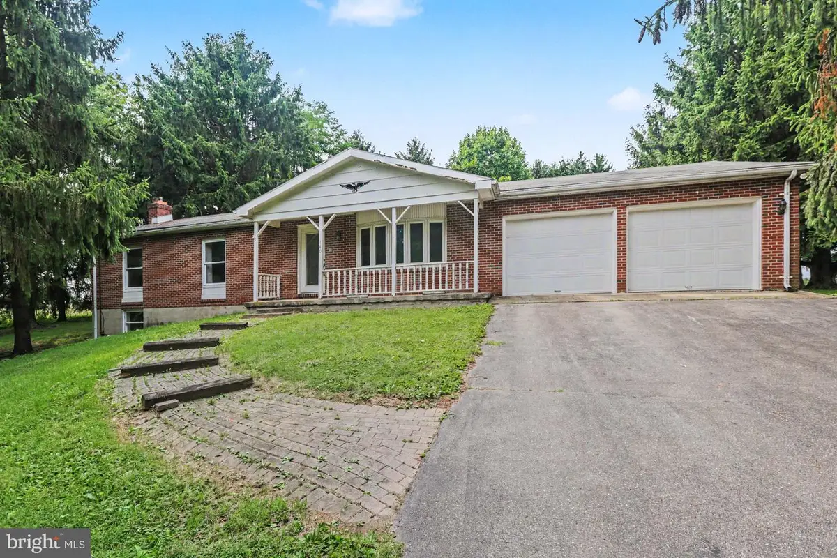 140 Codorus Furnace Rd, Mount Wolf, PA 17347 - #1