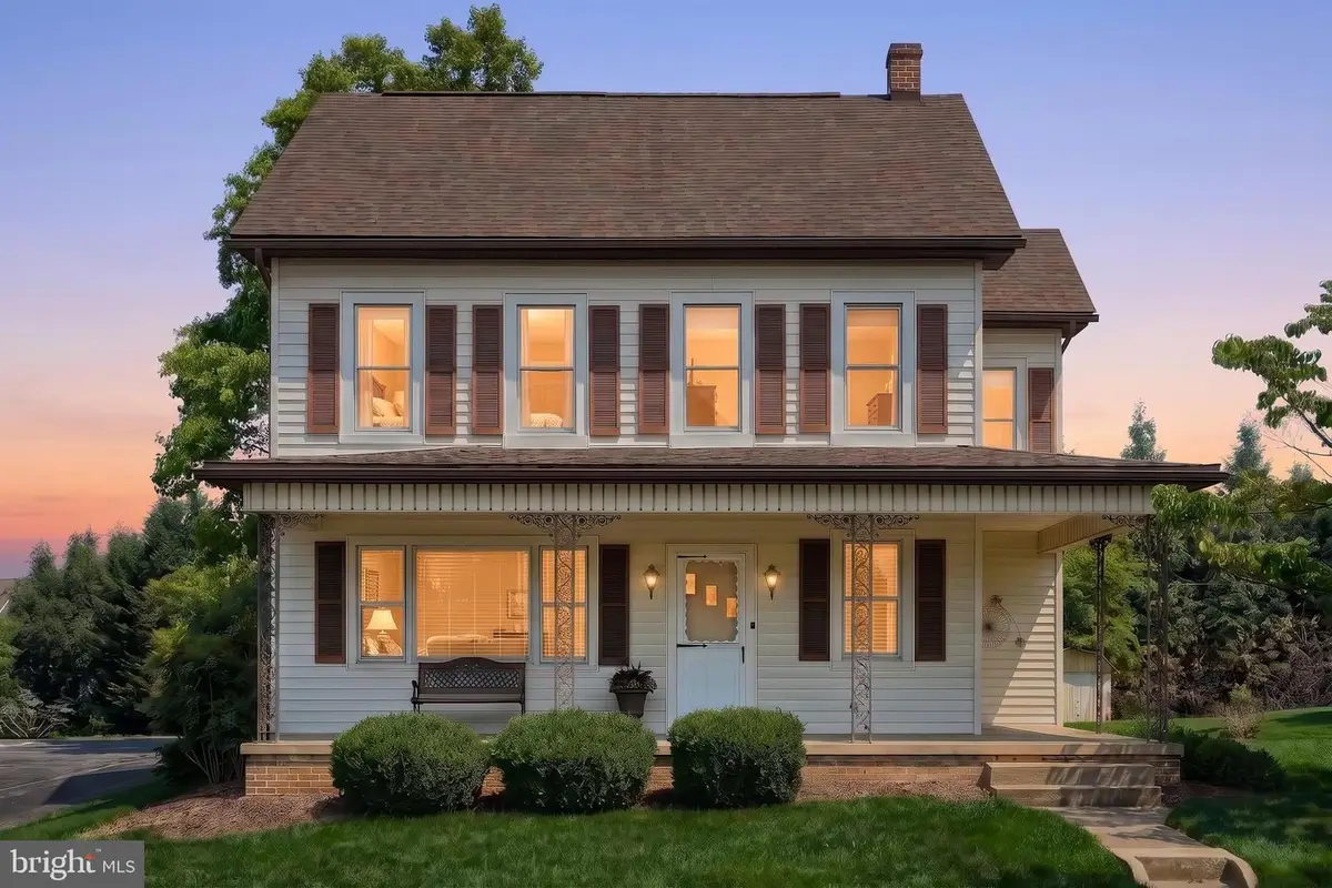 2421 S Queen St, York, PA 17402 - #1
