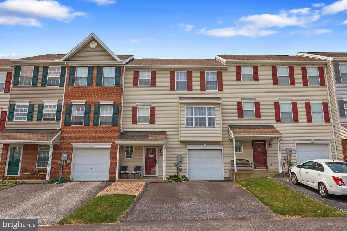 180 Country Ridge Dr, Red Lion, PA 17356 - #1