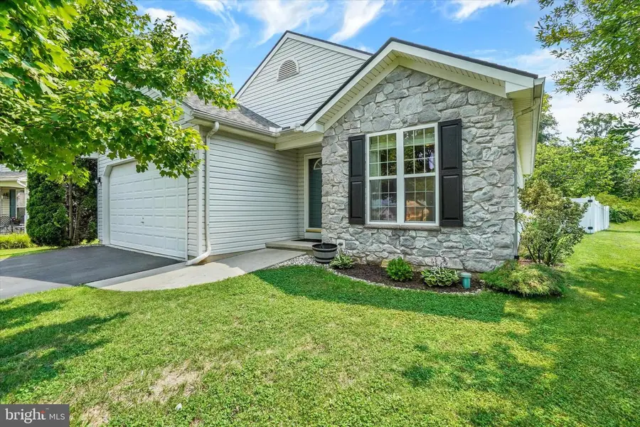 185 Biglar Ct, Windsor, PA 17366 - #2