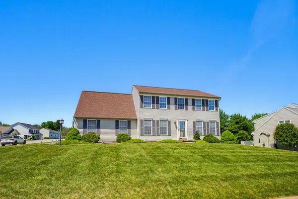 1802 Michelle Dr, YORK, PA 17408