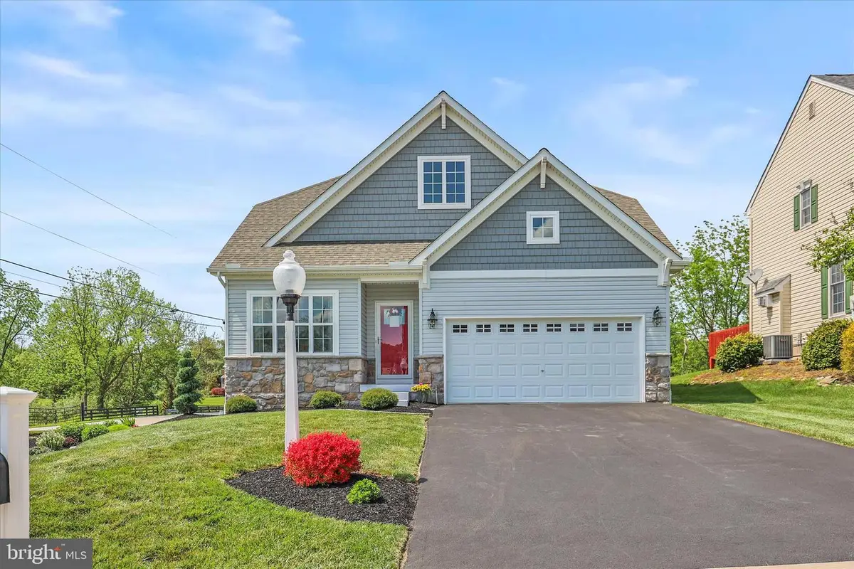 5 Surrey Ln, York, PA 17402 - #1