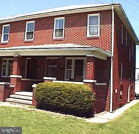 878-1/2 York St, HANOVER, PA 17331