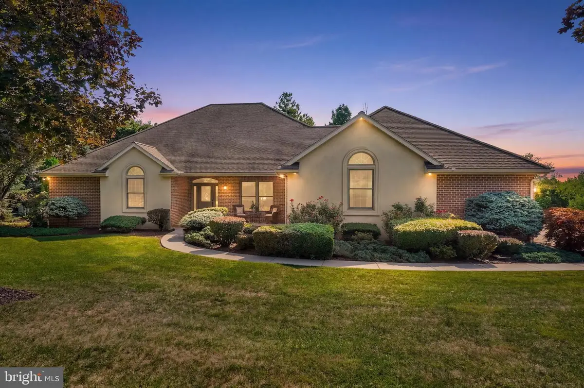 2709 Myers Rd, Spring Grove, PA 17362 - #1